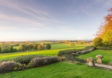 Exploring Warwickshire’s Countryside: Outdoor Adventures Near Chesford Grange sidebar image